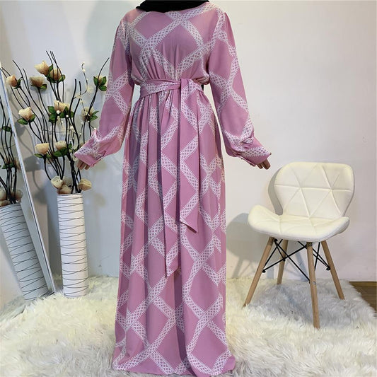 Abaya Femme Rose à Bandes Blanches : Confort et Élégance