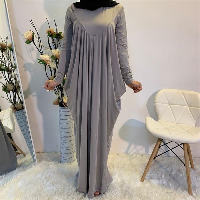 Hijab Abaya Polyvalent pour un Style Audacieux