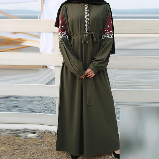 Abaya Moderne Vert Kaki - Motifs Brodés pour un Look Branché