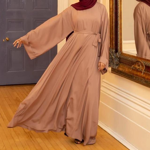 Robe Abaya Contemporaine - Élégance et Confort pour les Femmes Musulmanes